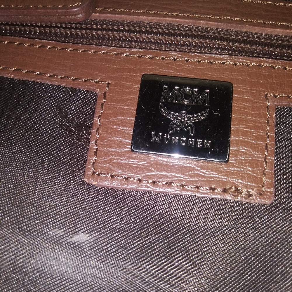 Purse - Picture 5 of 9